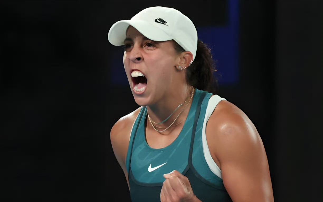 莱万多夫斯基迎来七赛季出色发挥，快船观众热烈欢呼！-九游官网内容